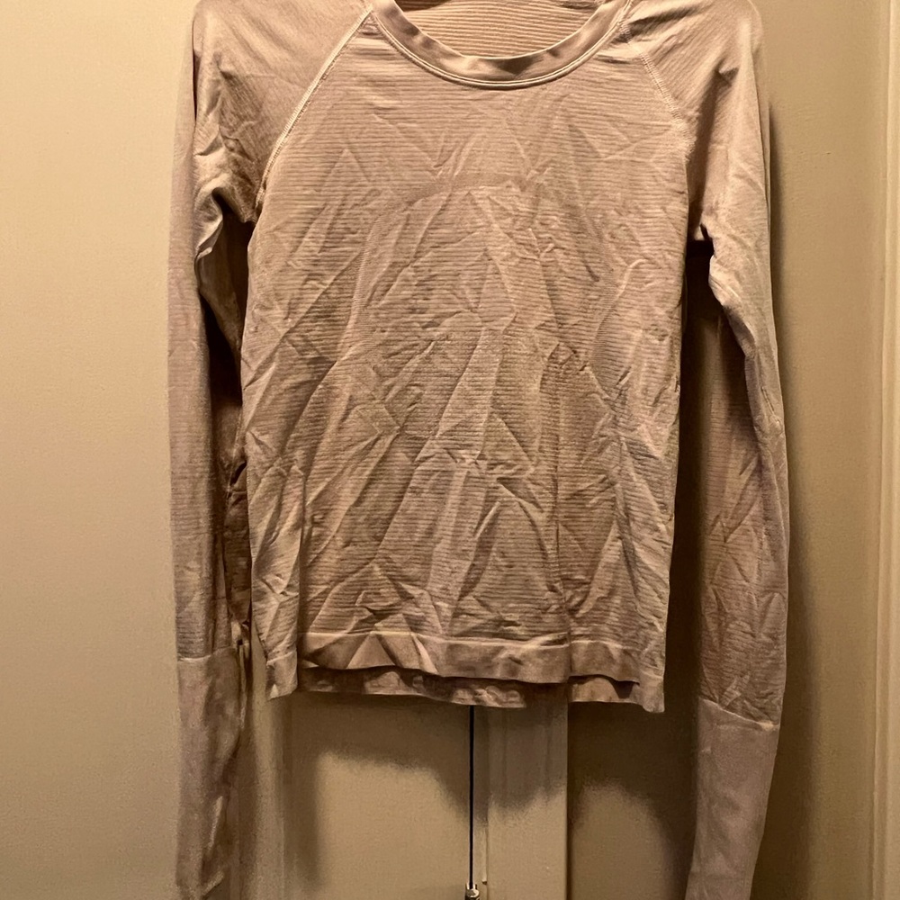 White lululemon swiftly tech race length